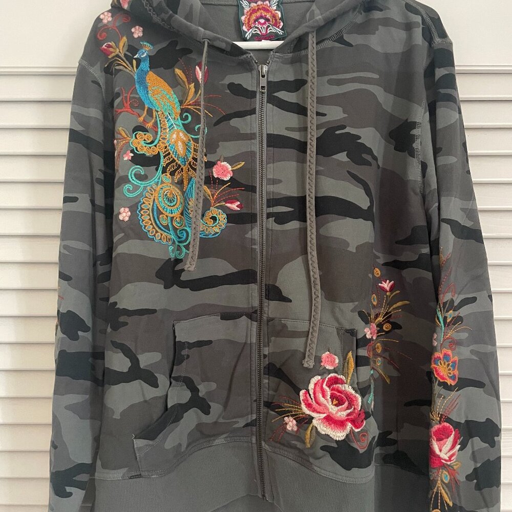 Johnny Was zip hooded sweatshirt, camo with embroidery, size XL